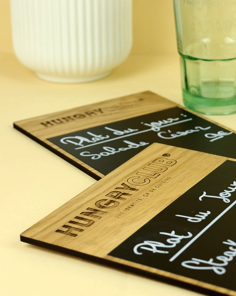 Ardoise de table pour restaurant avec "Logo"