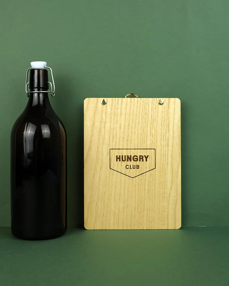 Porte Menu en bois A5 « Le Demi Pincé »